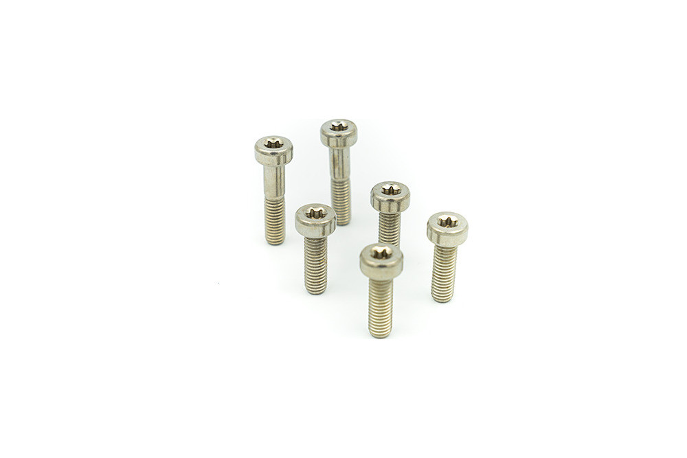 MOTOR BOLTS SETCRUSHER 2024