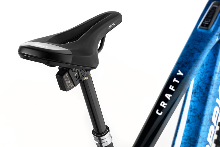 CRAFTY CARBON UNLIMITED ELECTRIC BLUE