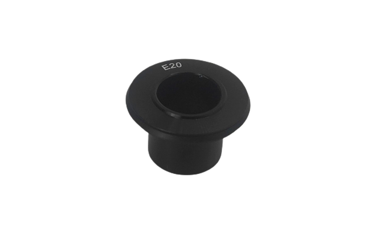 ENDCUP LEFT GW 15x110 CENTERLOCK (CL211BF TA15x110-)