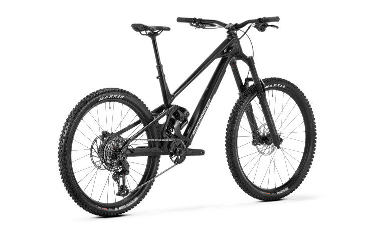 ANARK R